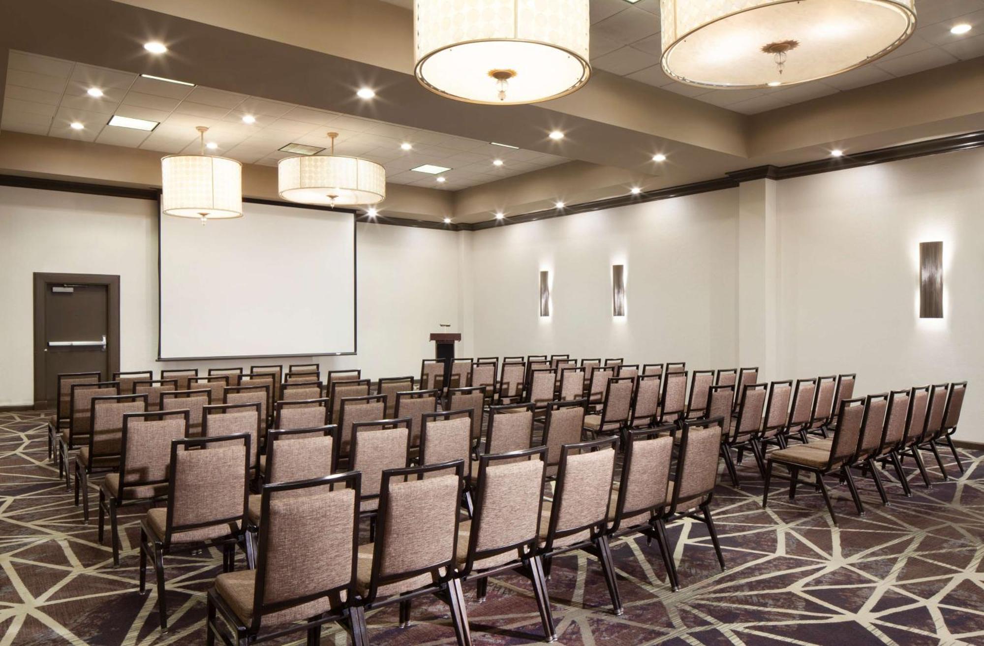Embassy Suites By Hilton Philadelphia Airport Exterior foto