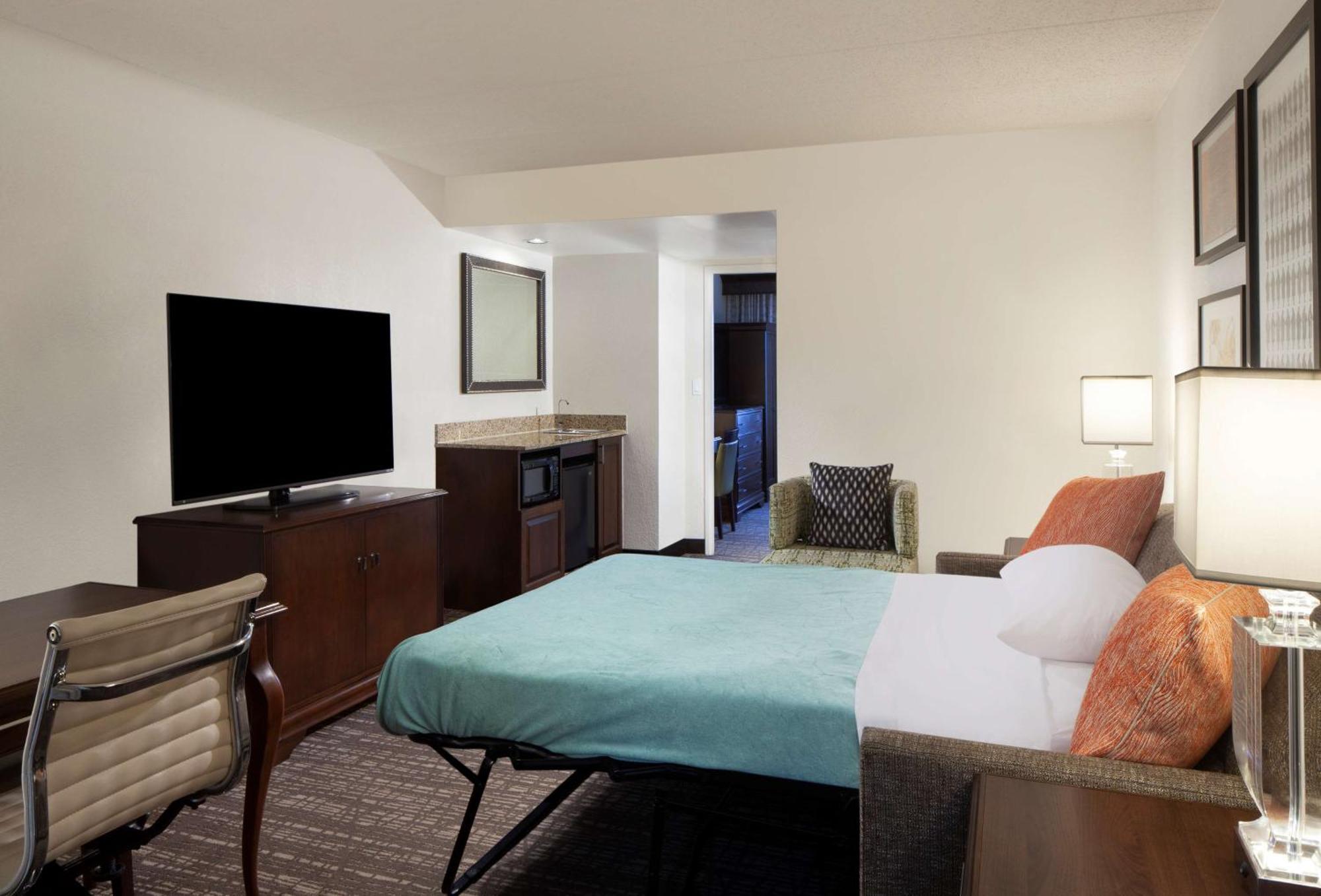 Embassy Suites By Hilton Philadelphia Airport Exterior foto