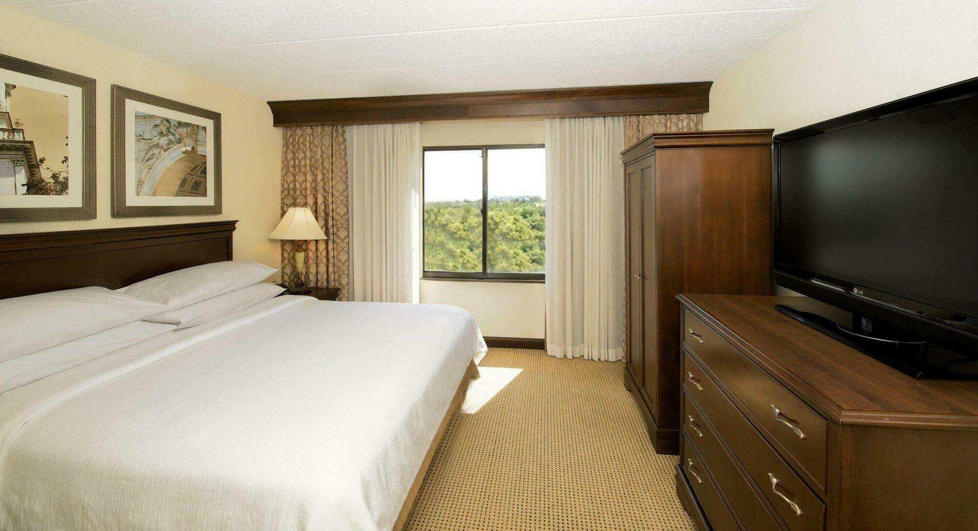 Embassy Suites By Hilton Philadelphia Airport Exterior foto